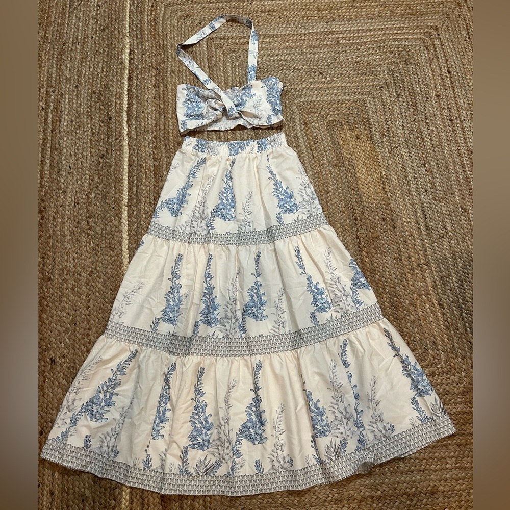 Women’s Maxi Skirt with Blue Floral Print Two-piece Set